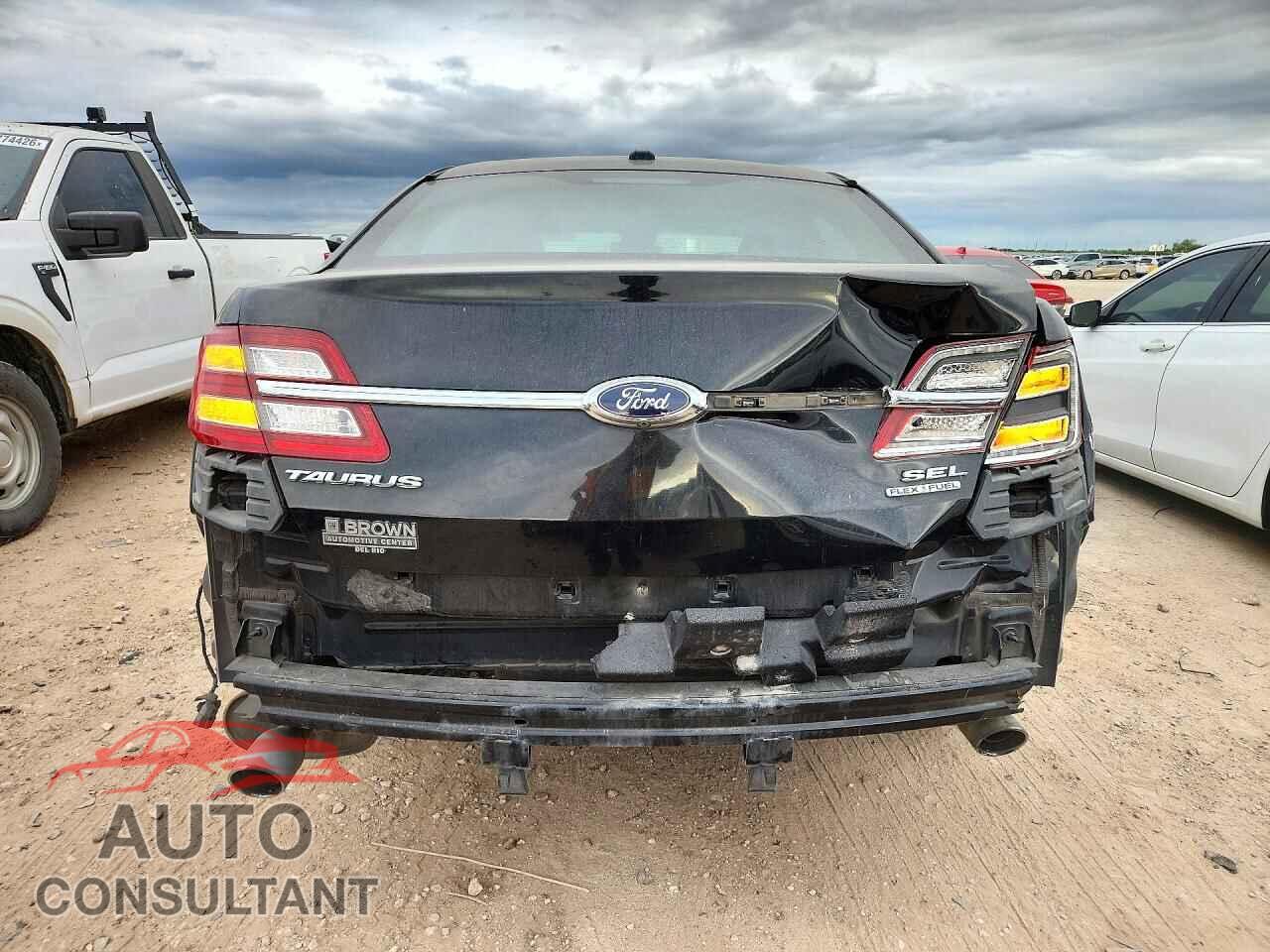FORD TAURUS 2015 - 1FAHP2E85FG182972