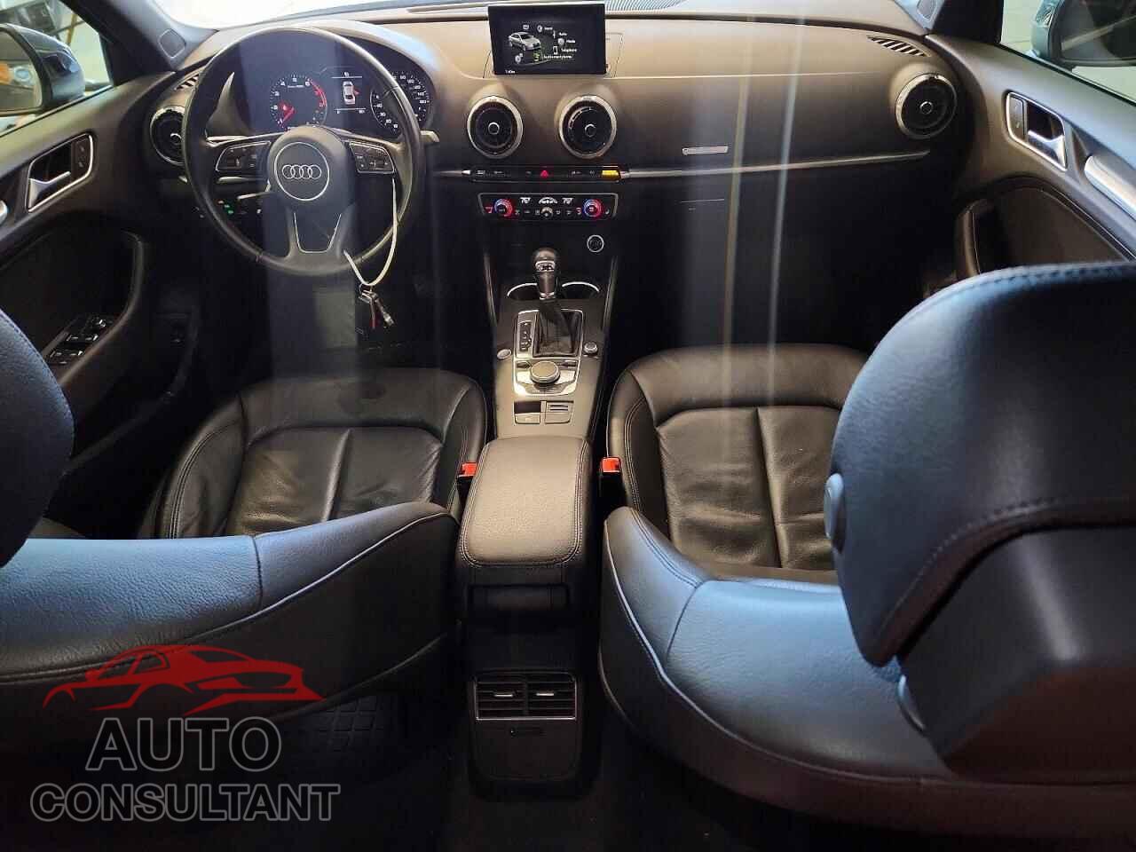 AUDI A3 2019 - WAUGUGFF4K1011679
