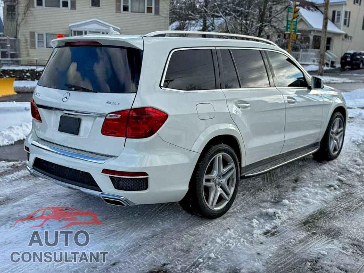 MERCEDES-BENZ GL-CLASS 2013 - 4JGDF7DE3DA207332