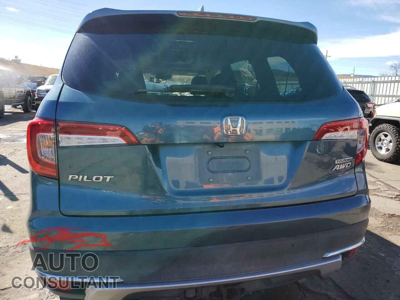 HONDA PILOT 2019 - 5FNYF6H93KB092183