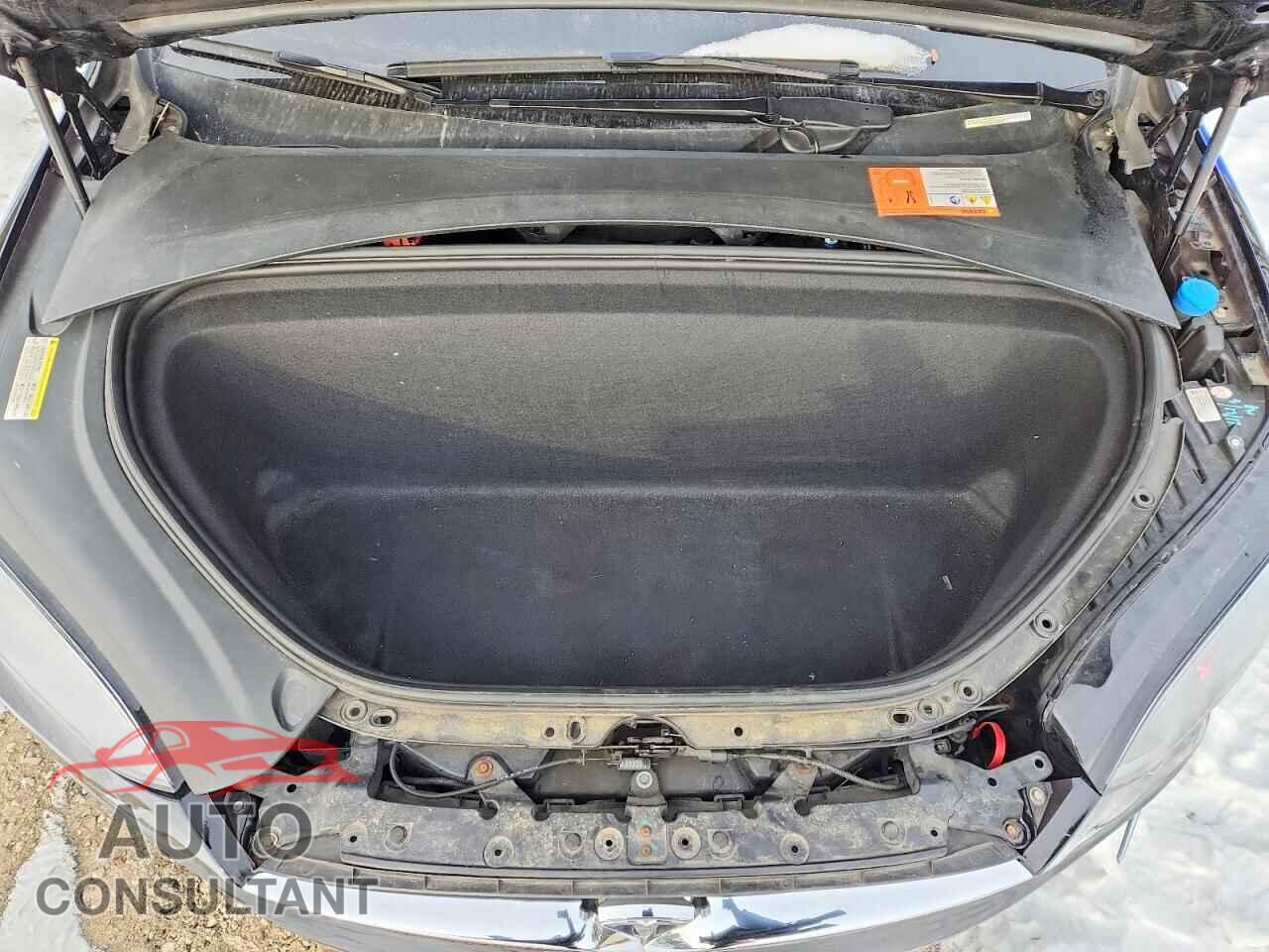 TESLA MODEL X 2017 - 5YJXCDE25HF033113