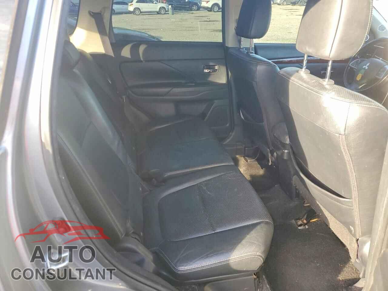 MITSUBISHI OUTLANDER 2014 - JA4AD3A34EZ010708