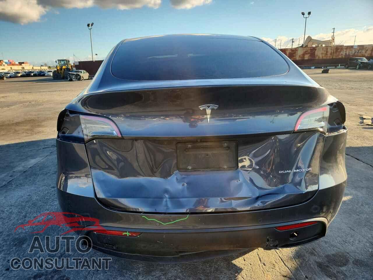 TESLA MODEL Y 2022 - 7SAYGDEEXNF365940
