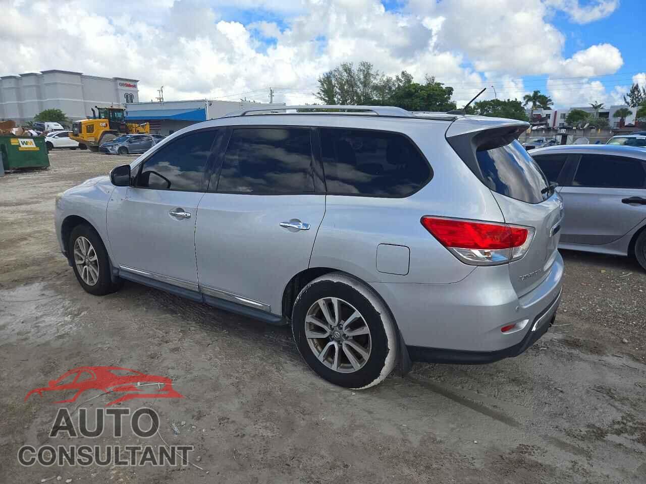 NISSAN PATHFINDER 2013 - 5N1AR2MM5DC689763