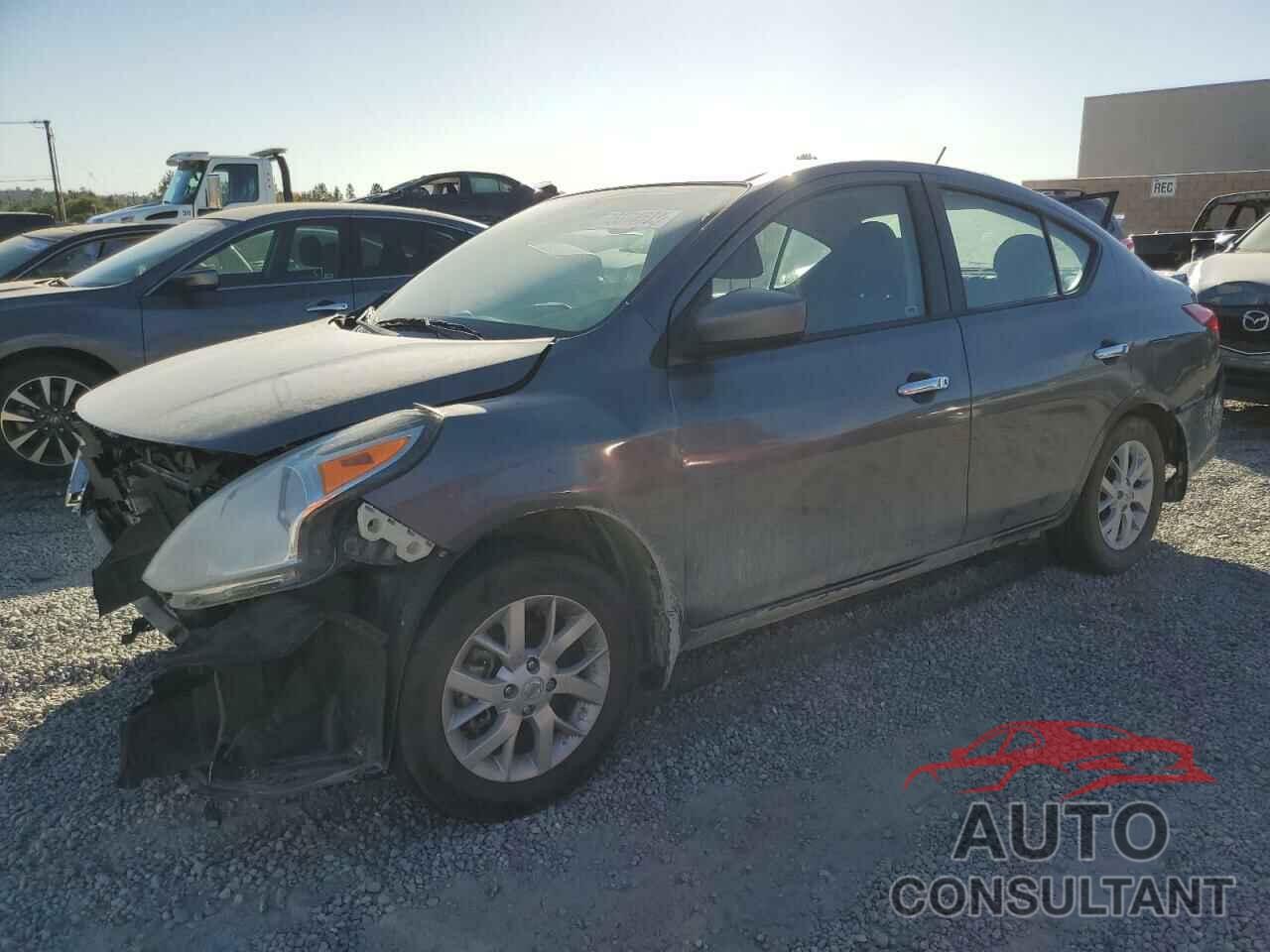 NISSAN VERSA 2017 - 3N1CN7AP4HL887428