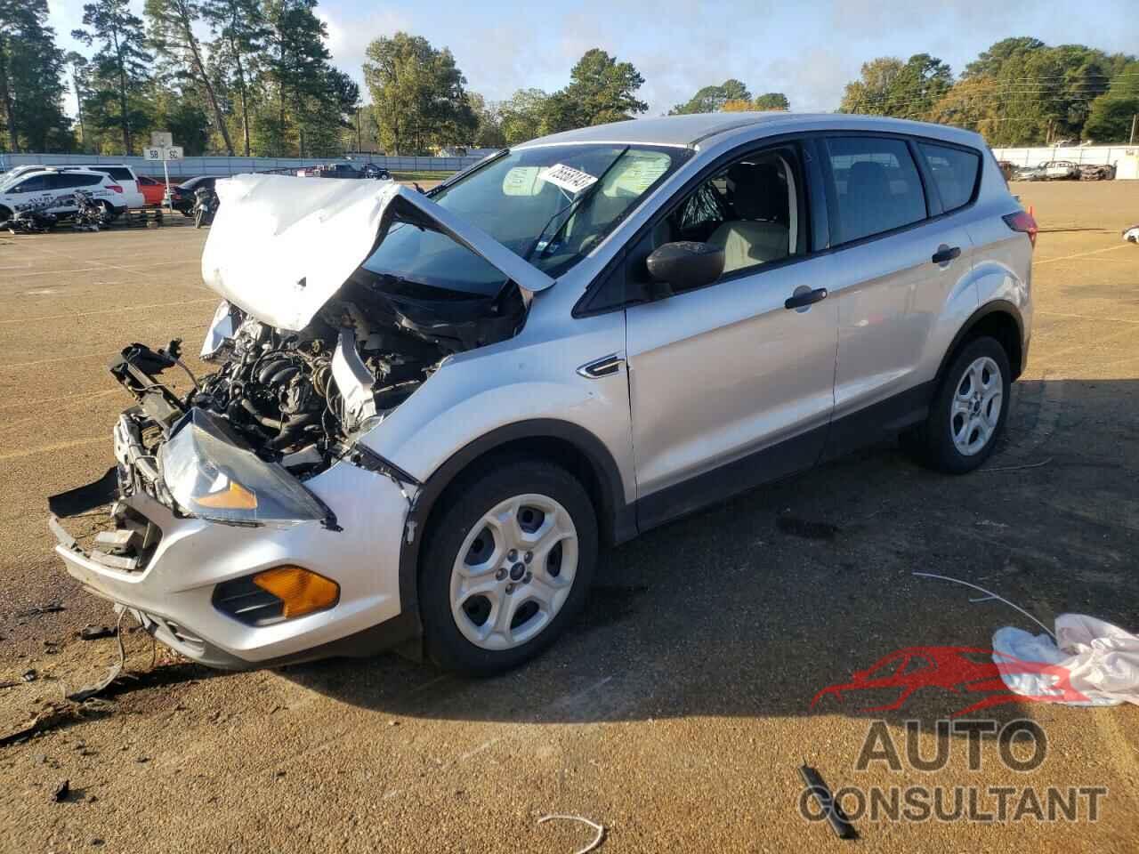FORD ESCAPE 2019 - 1FMCU0F78KUB01431