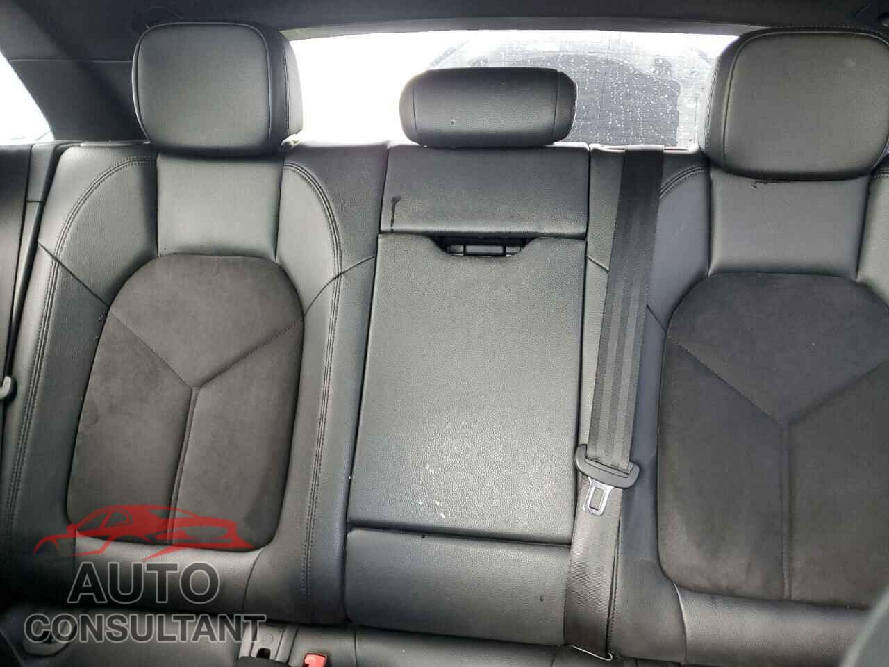 PORSCHE MACAN 2017 - WP1AA2A59HLB80921