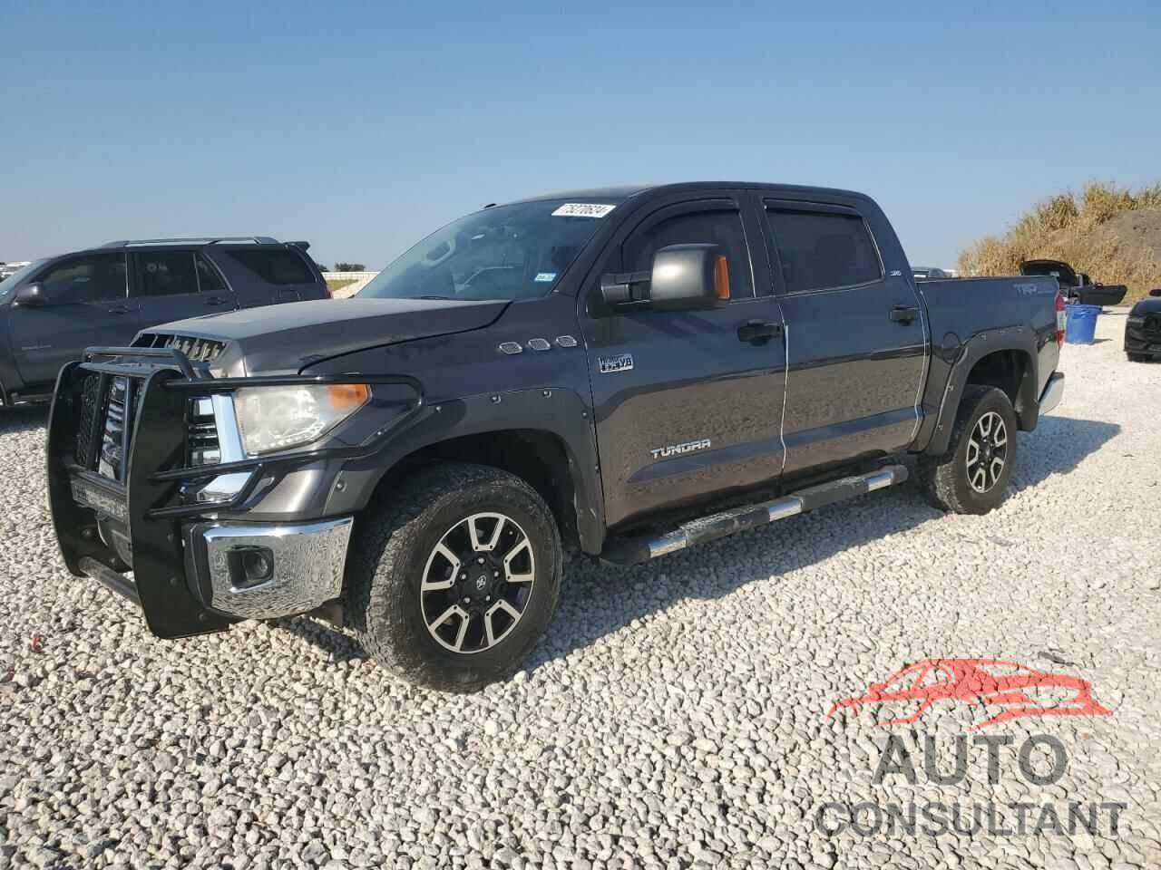 TOYOTA TUNDRA 2017 - 5TFDY5F18HX644999