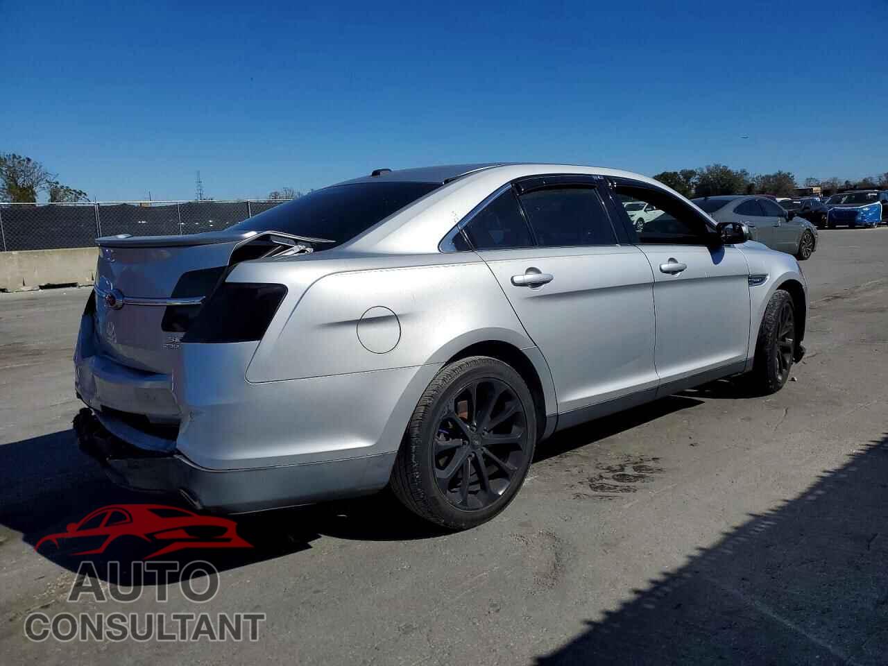 FORD TAURUS 2014 - 1FAHP2E85EG181710