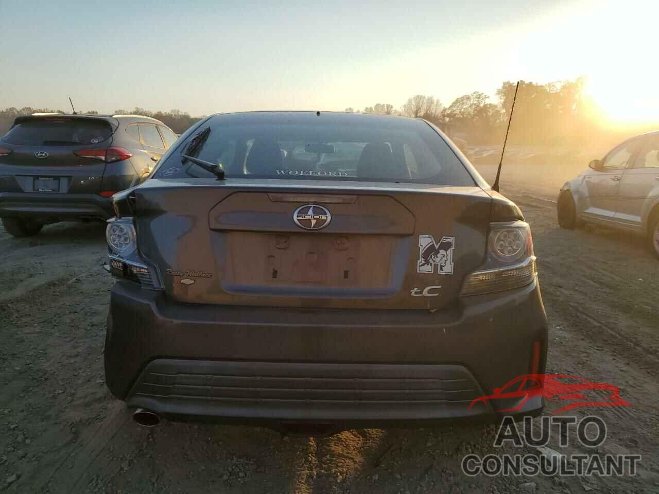 TOYOTA SCION 2016 - JTKJF5C72GJ024628