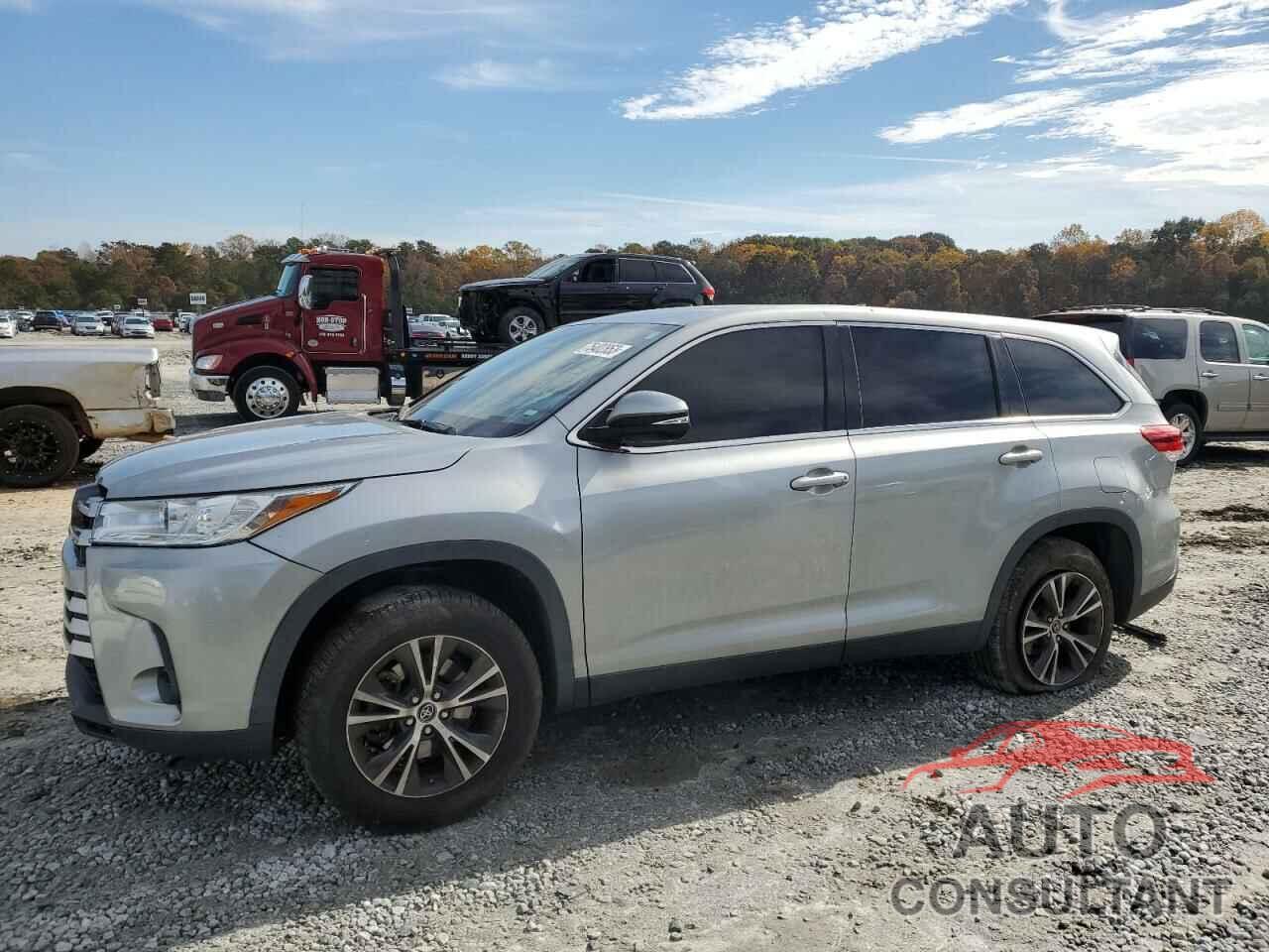 TOYOTA HIGHLANDER 2019 - 5TDZZRFH2KS321231