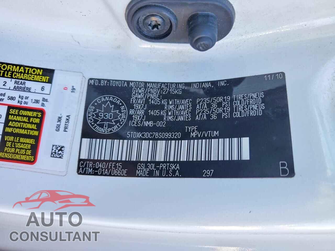 TOYOTA SIENNA 2011 - 5TDXK3DC7BS099320