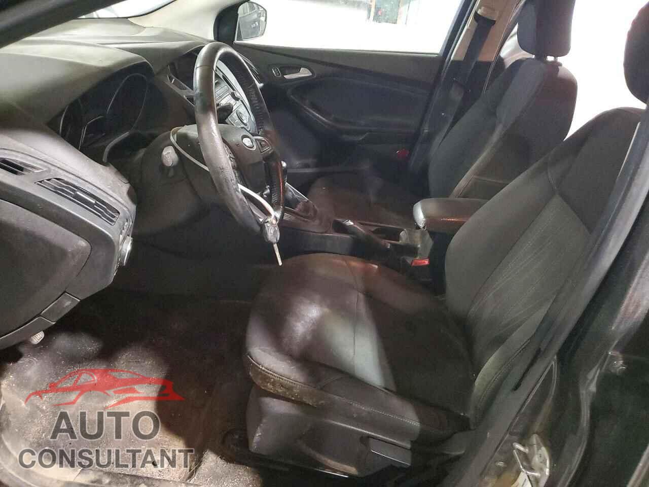 FORD FOCUS 2016 - 1FADP3K23GL211401