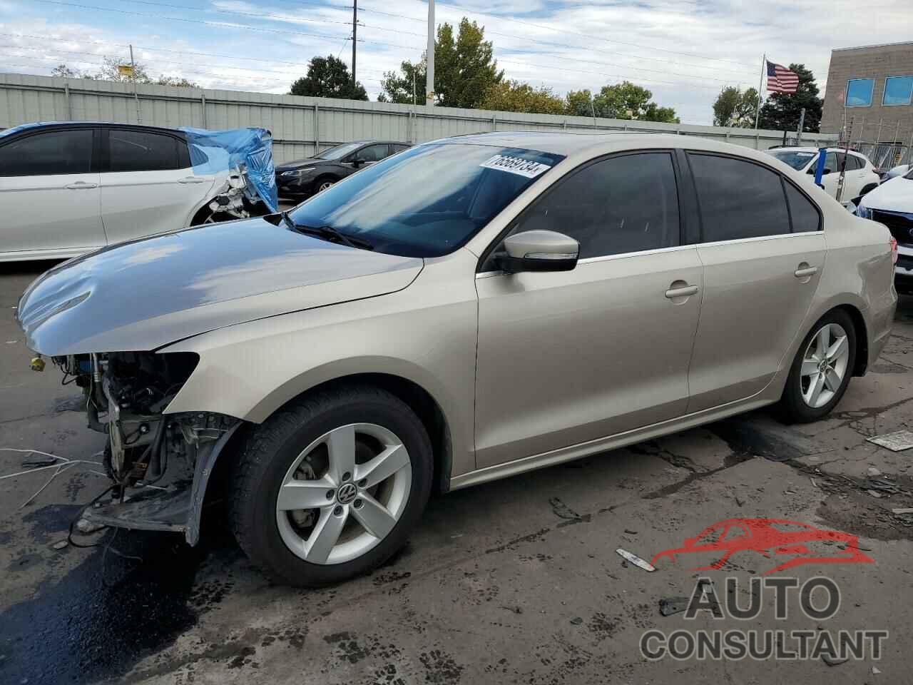VOLKSWAGEN JETTA 2013 - 3VW3L7AJ1DM210952