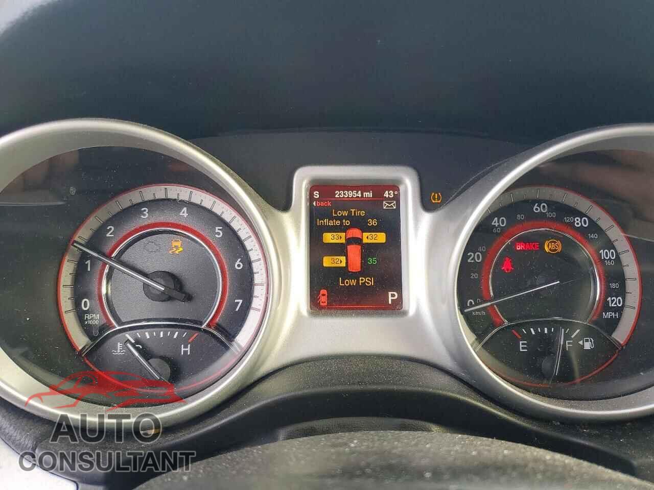 DODGE JOURNEY 2015 - 3C4PDCAB1FT511605