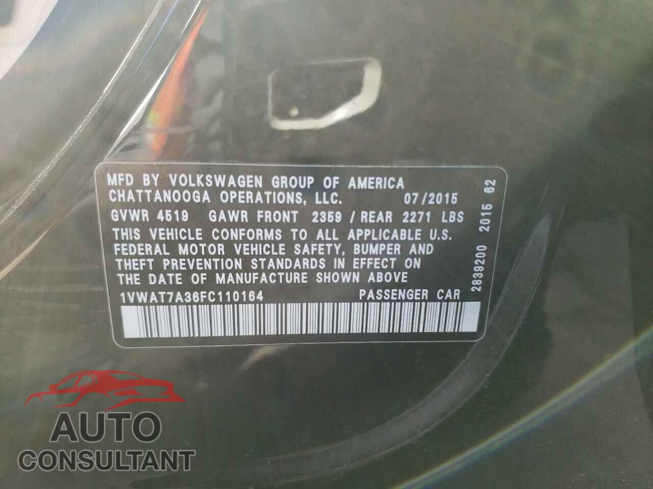 VOLKSWAGEN PASSAT 2015 - 1VWAT7A36FC110164