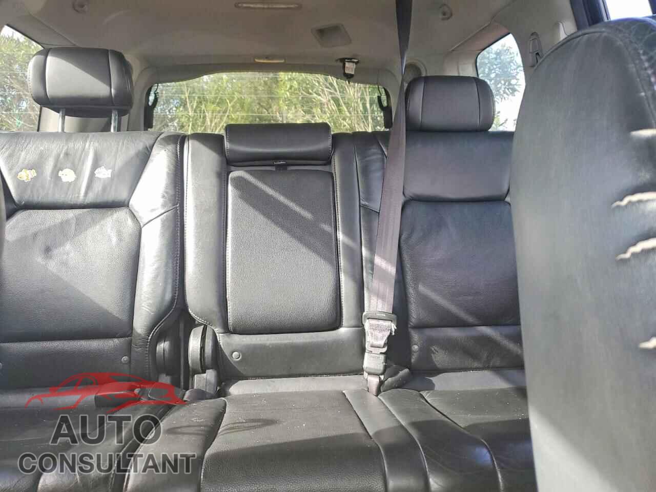 HONDA PILOT 2011 - 5FNYF4H60BB044943
