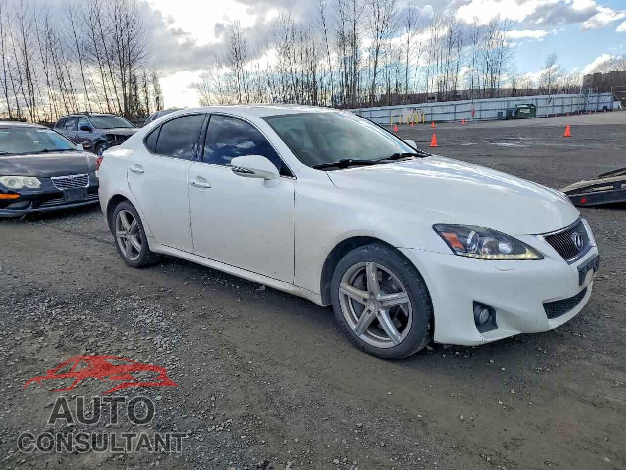LEXUS IS 2011 - JTHCE5C2XB5000617