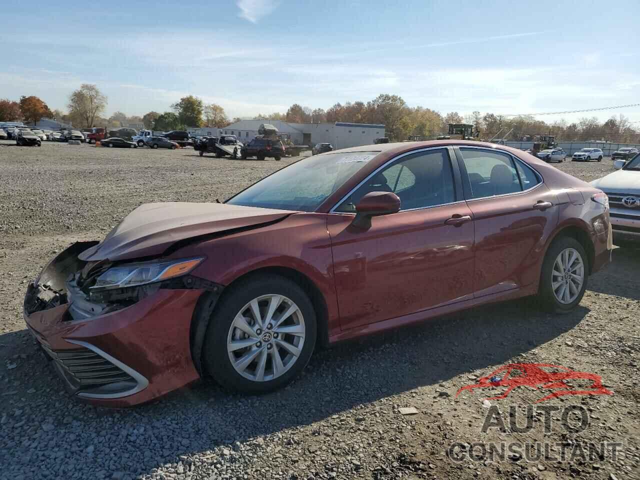 TOYOTA CAMRY 2022 - 4T1C11BK1NU056667