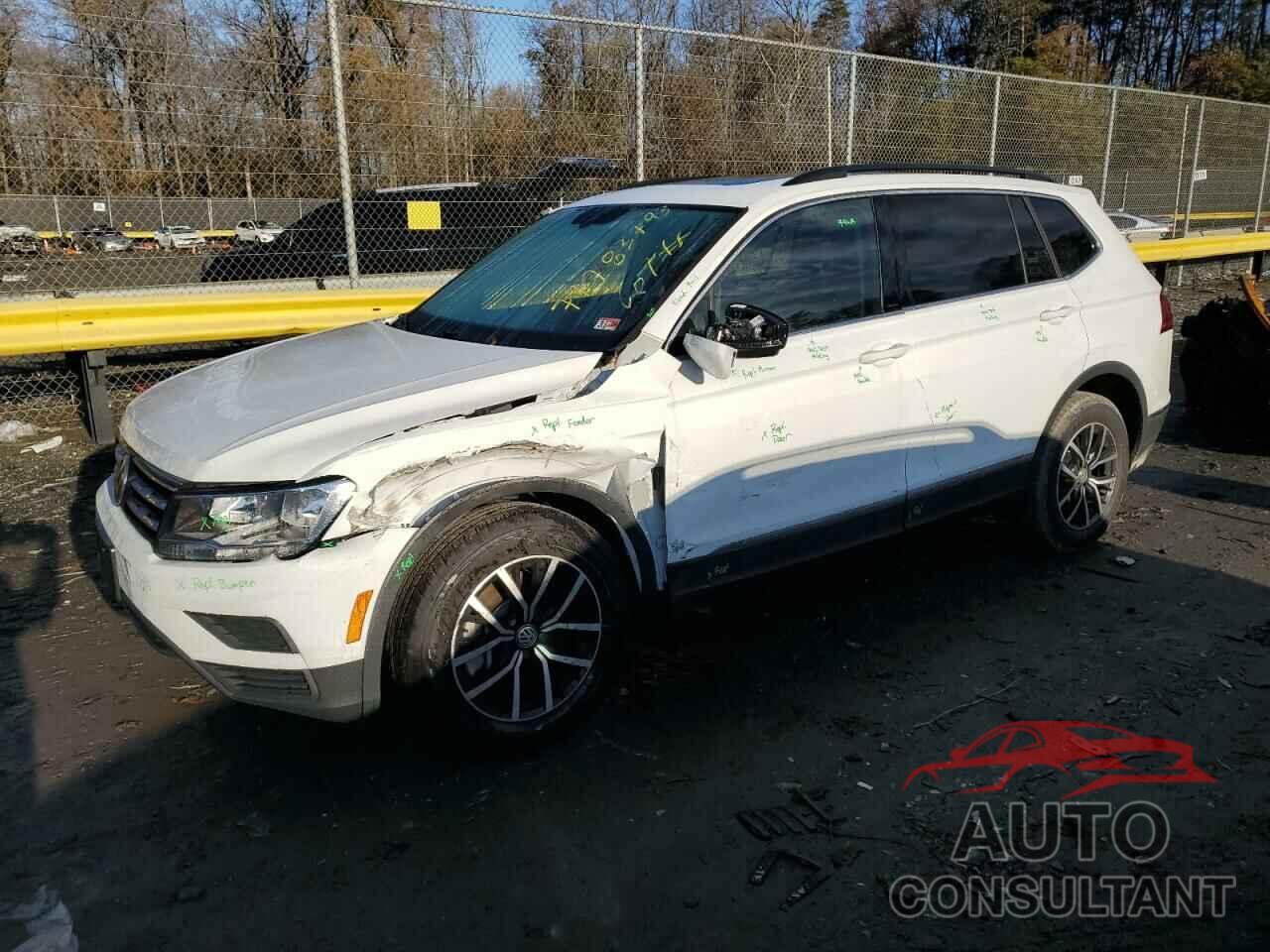 VOLKSWAGEN TIGUAN 2021 - 3VV3B7AX9MM082746