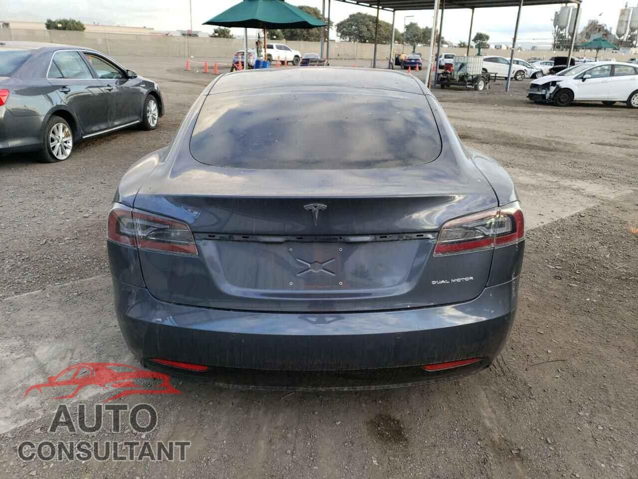 TESLA MODEL S 2020 - 5YJSA1E20LF396183