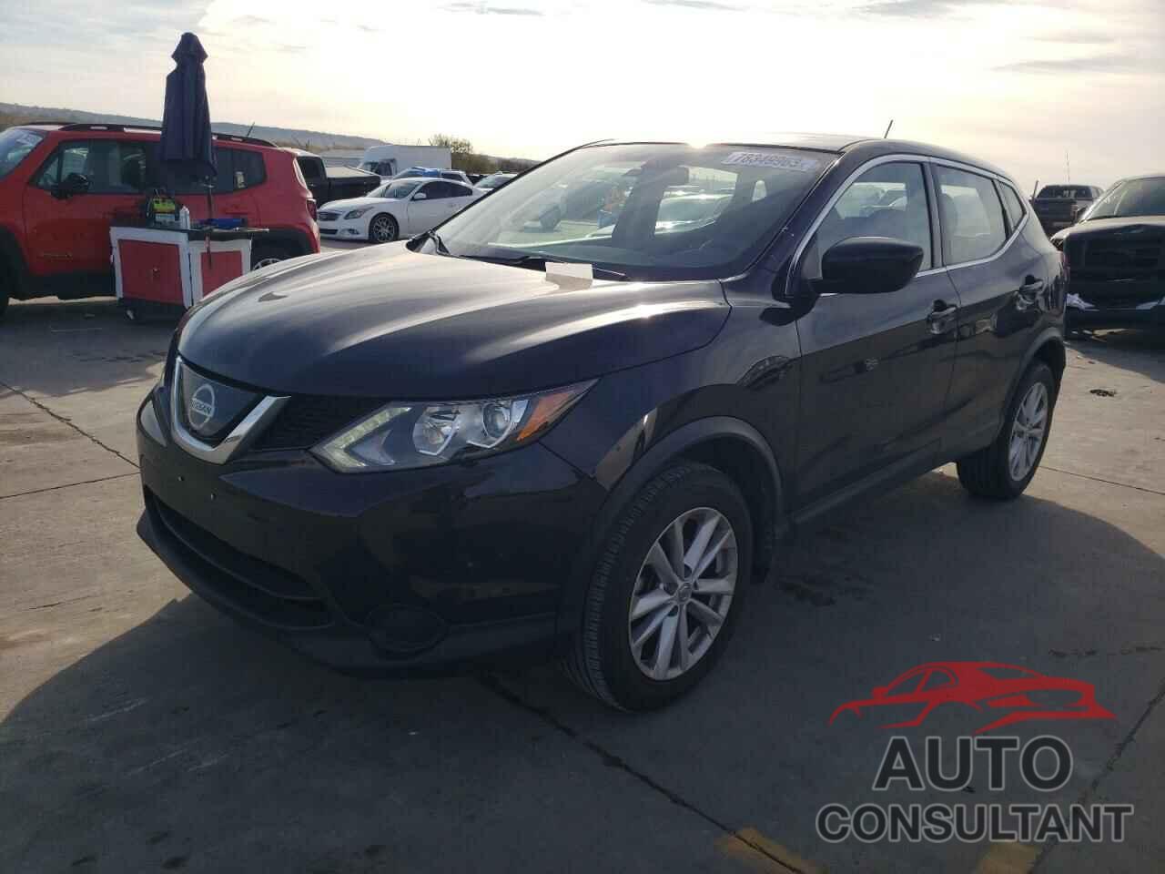 NISSAN ROGUE 2018 - JN1BJ1CP7JW196928