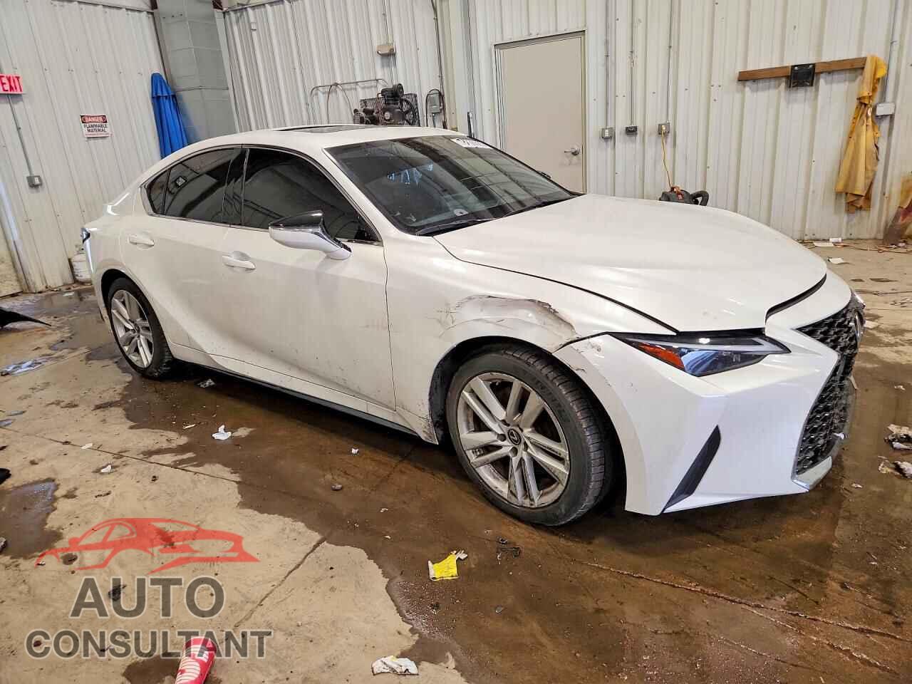 LEXUS IS 300 2021 - JTHC81F29M5045143