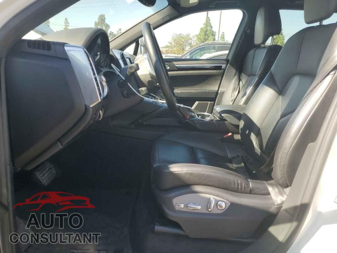 PORSCHE CAYENNE 2016 - WP1AA2A23GLA08159