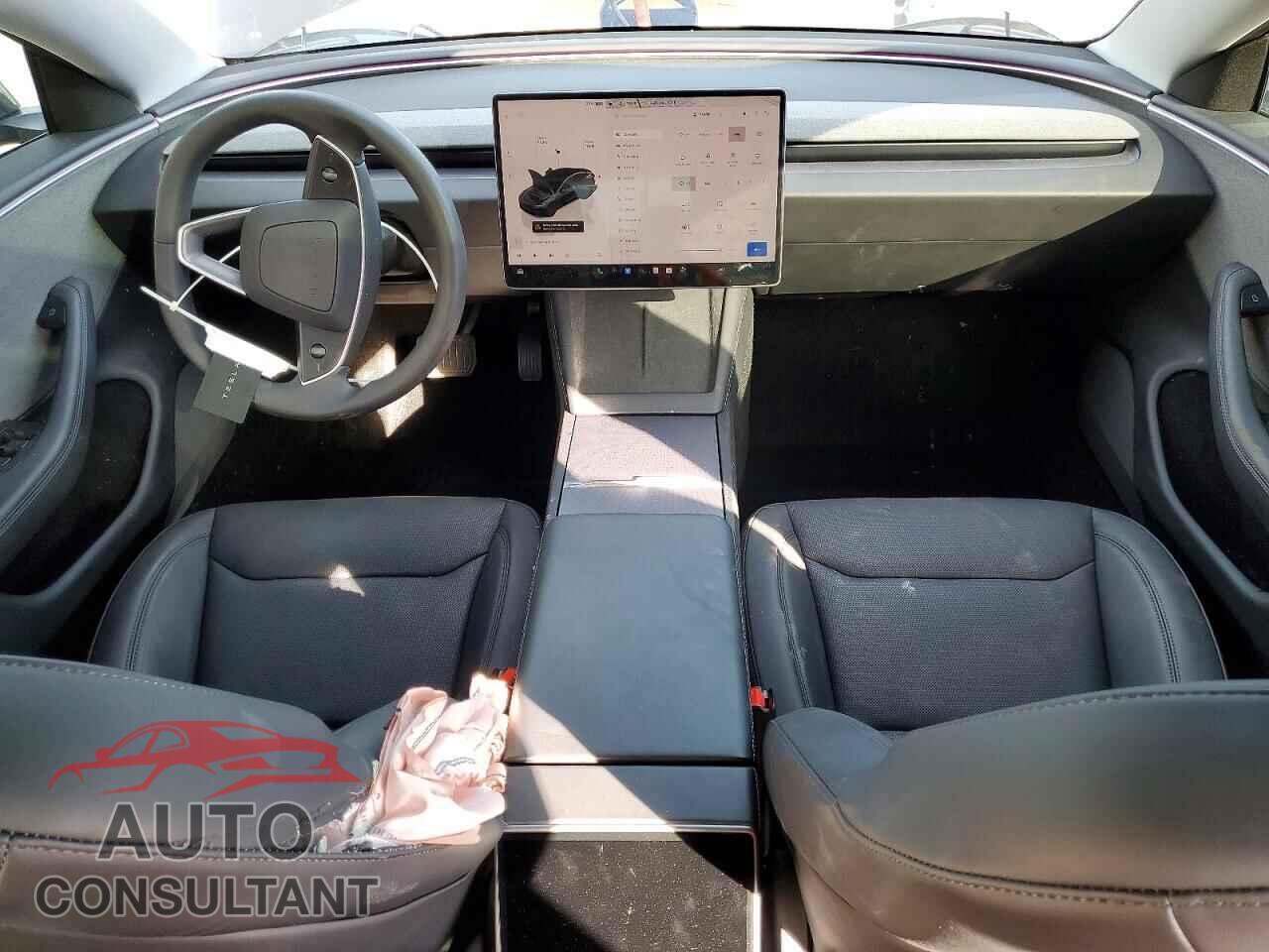 TESLA MODEL 3 2025 - 5YJ3E1EA4SF991309
