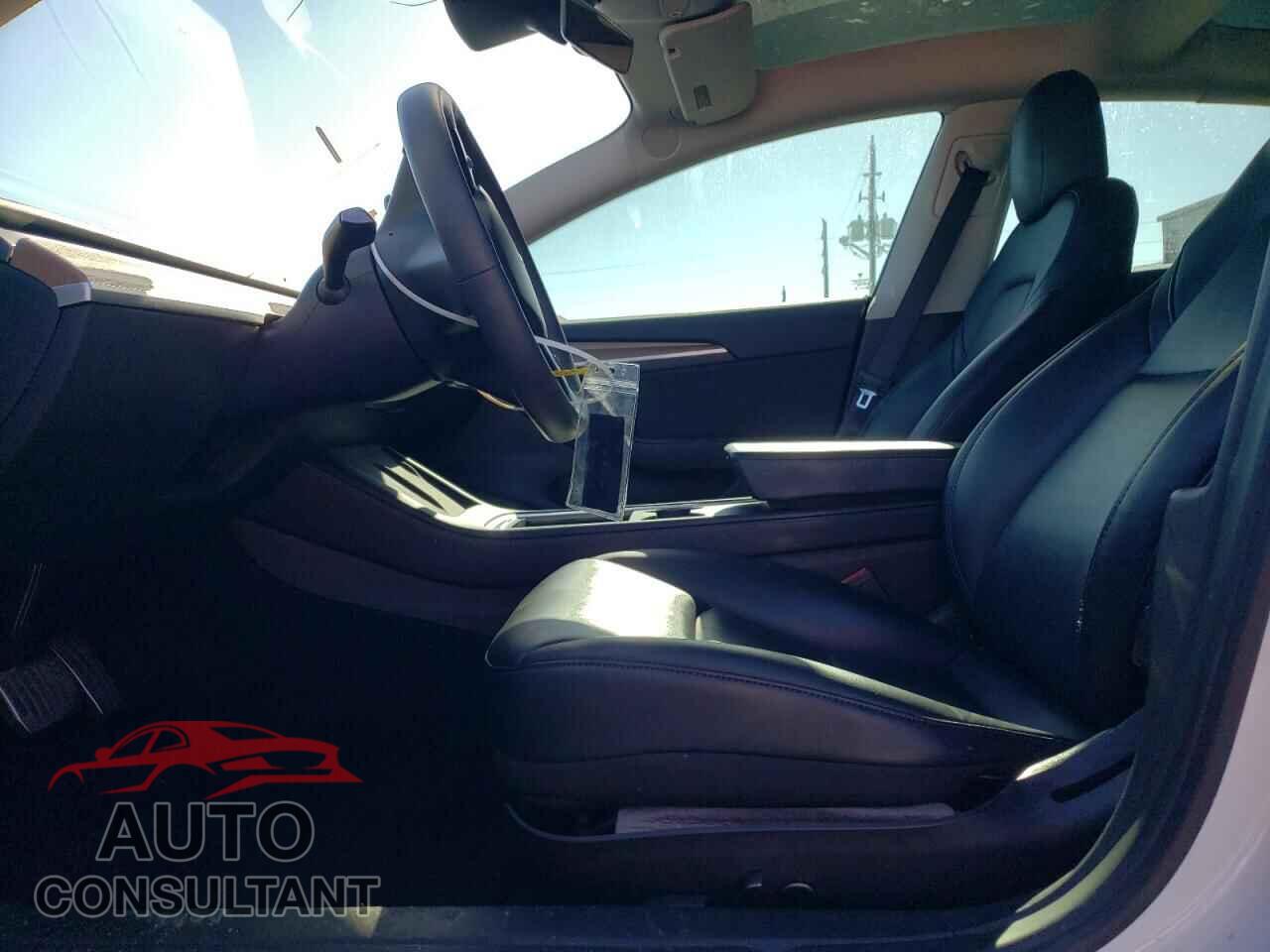 TESLA MODEL 3 2021 - 5YJ3E1EAXMF045573