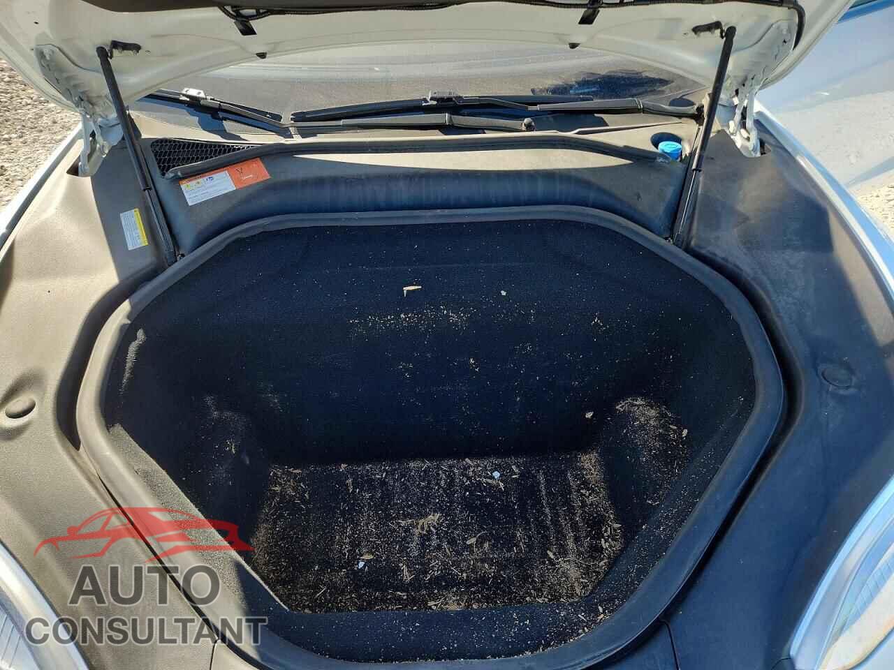 TESLA MODEL S 2015 - 5YJSA1E22FF111942