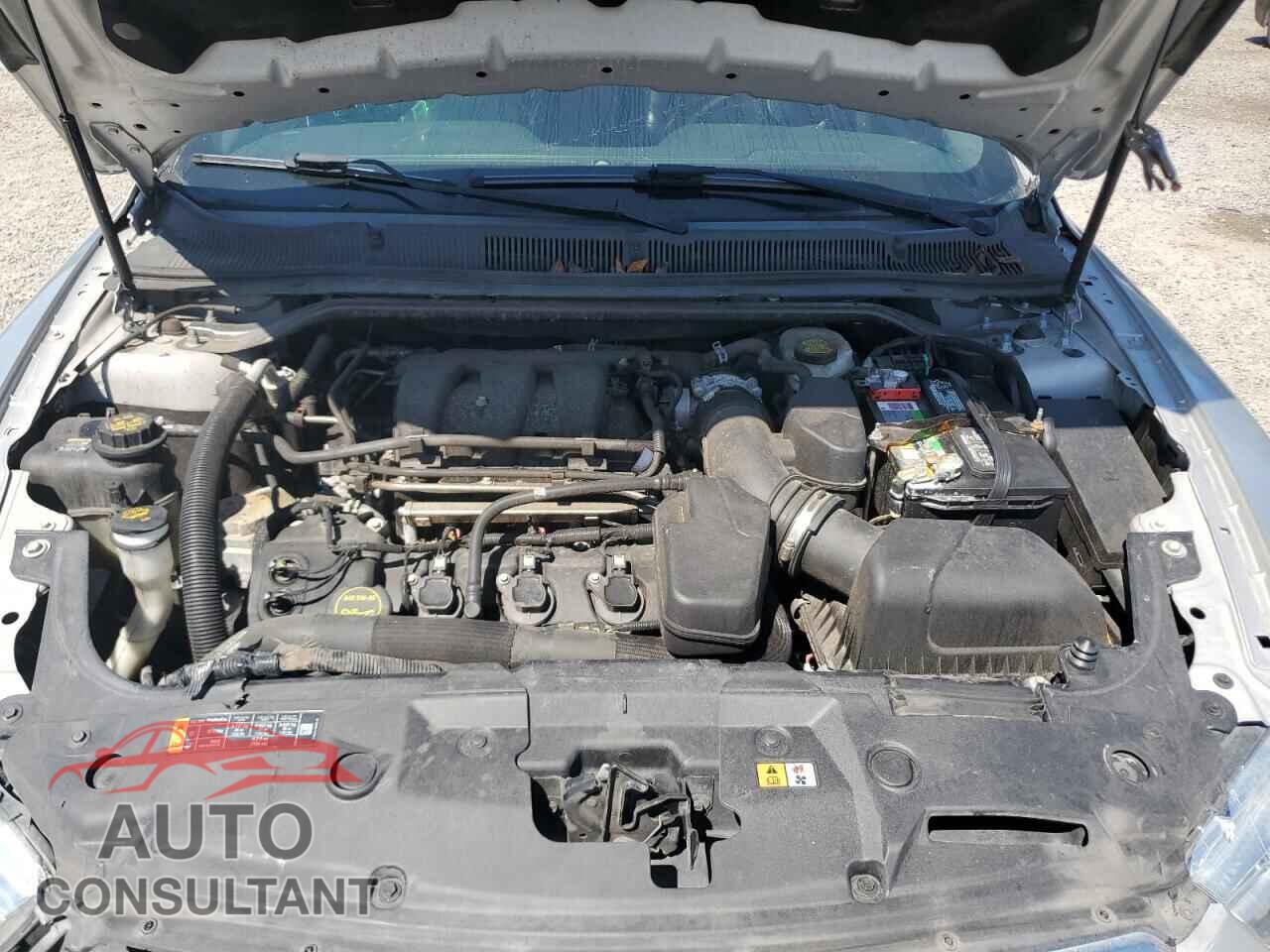 FORD TAURUS 2017 - 1FAHP2E86HG122542