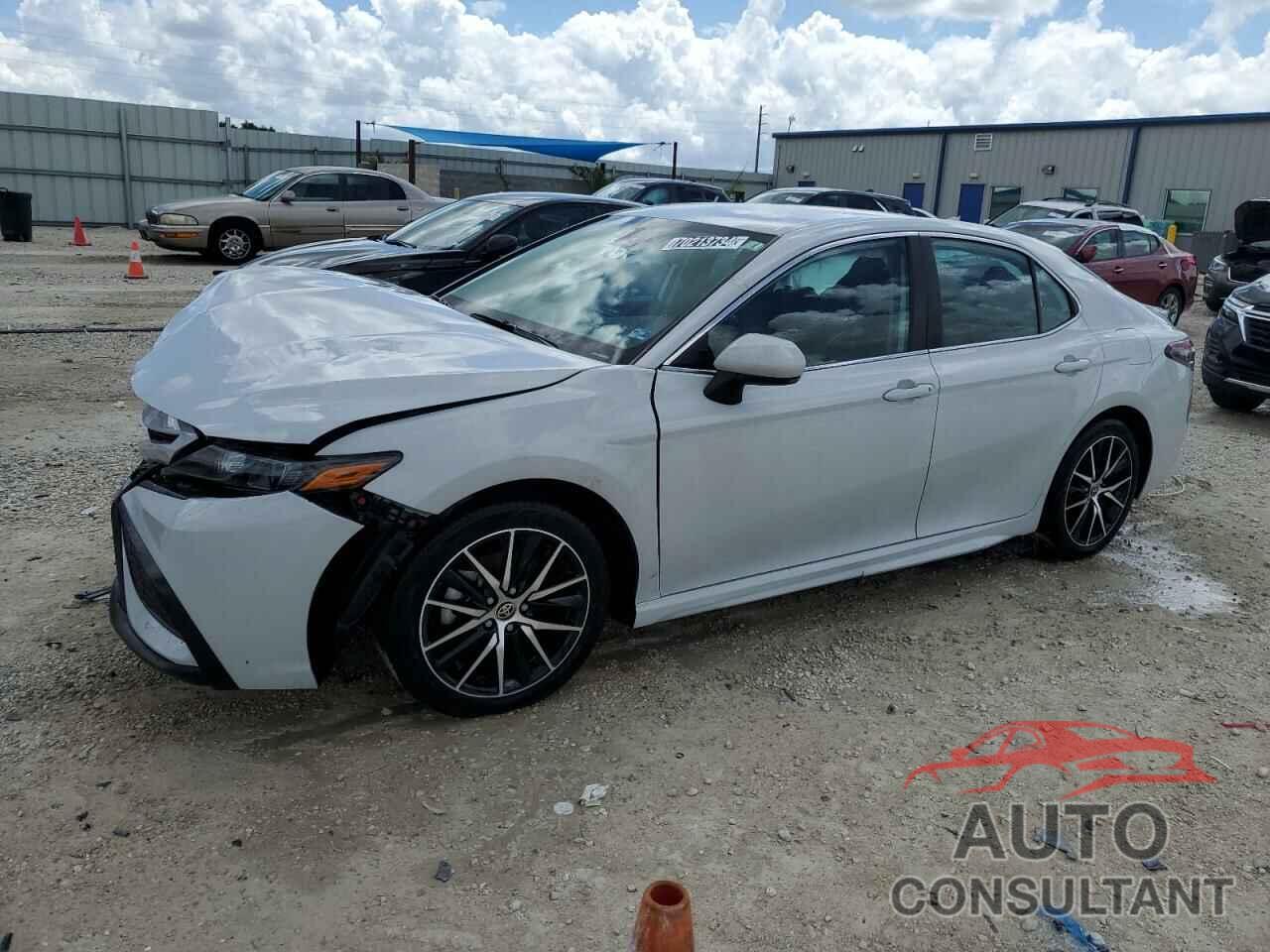 TOYOTA CAMRY 2023 - 4T1G11AK9PU101618