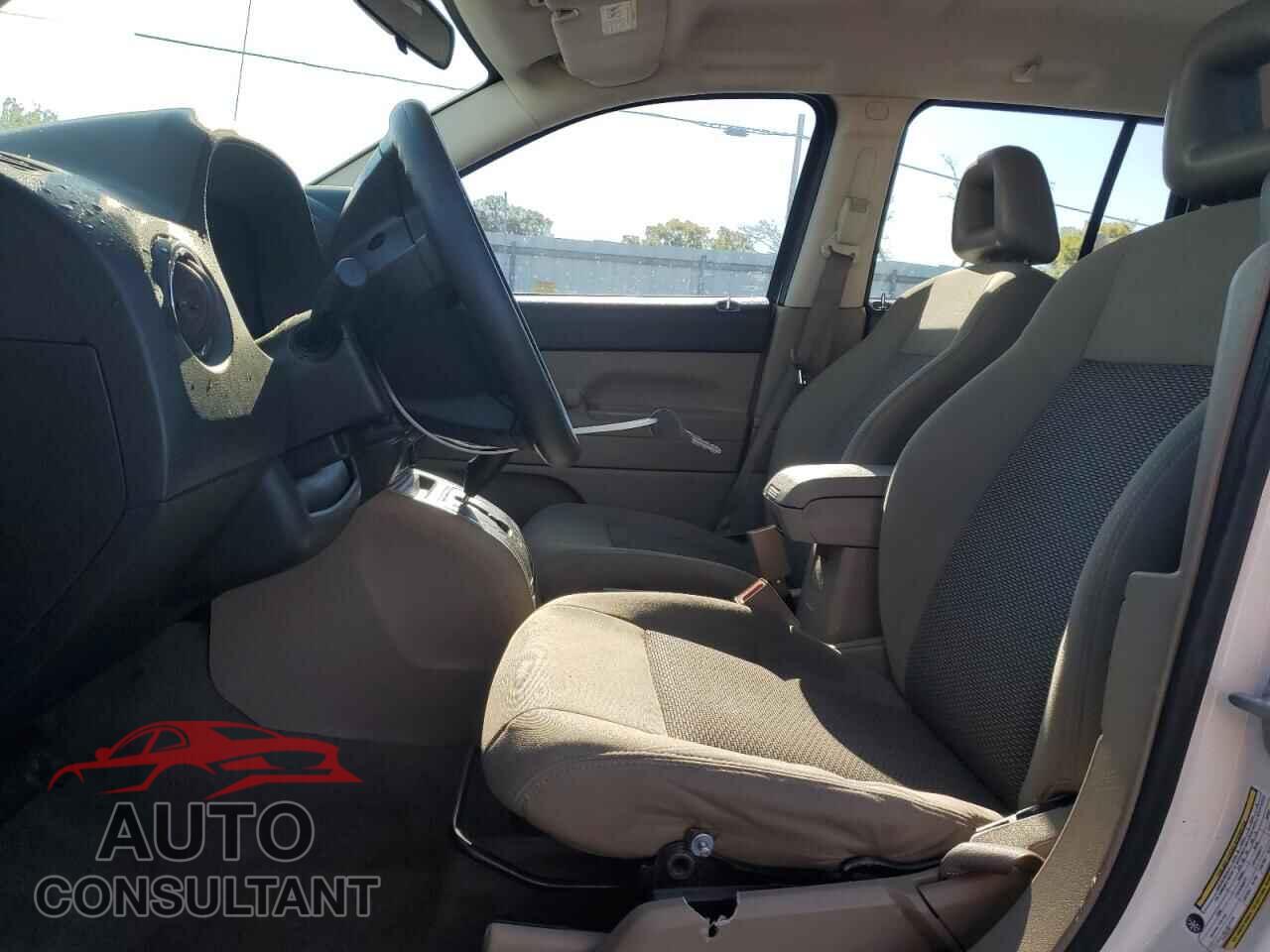 JEEP COMPASS 2009 - 1J4FT47BX9D201839