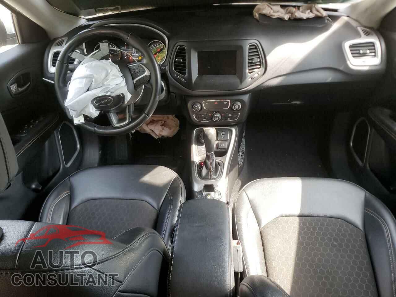 JEEP COMPASS 2020 - 3C4NJDBB9LT148812