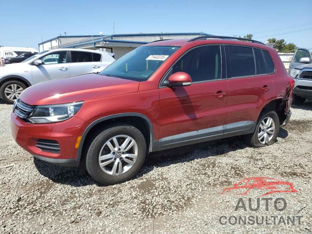 VOLKSWAGEN TIGUAN 2015 - WVGAV7AX1FW096832