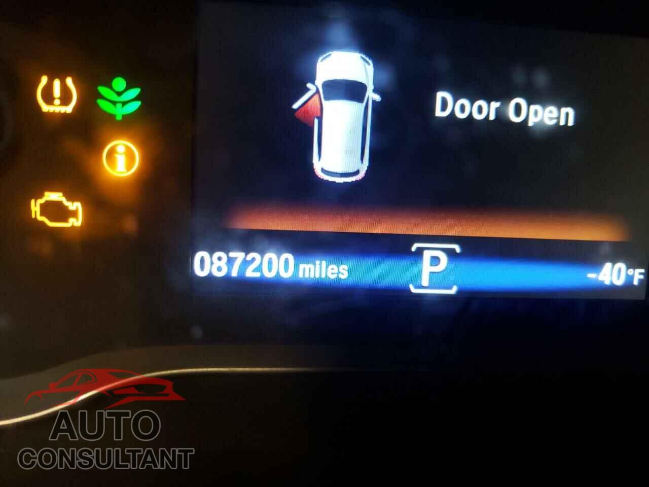 HONDA PILOT 2017 - 5FNYF6H74HB023669