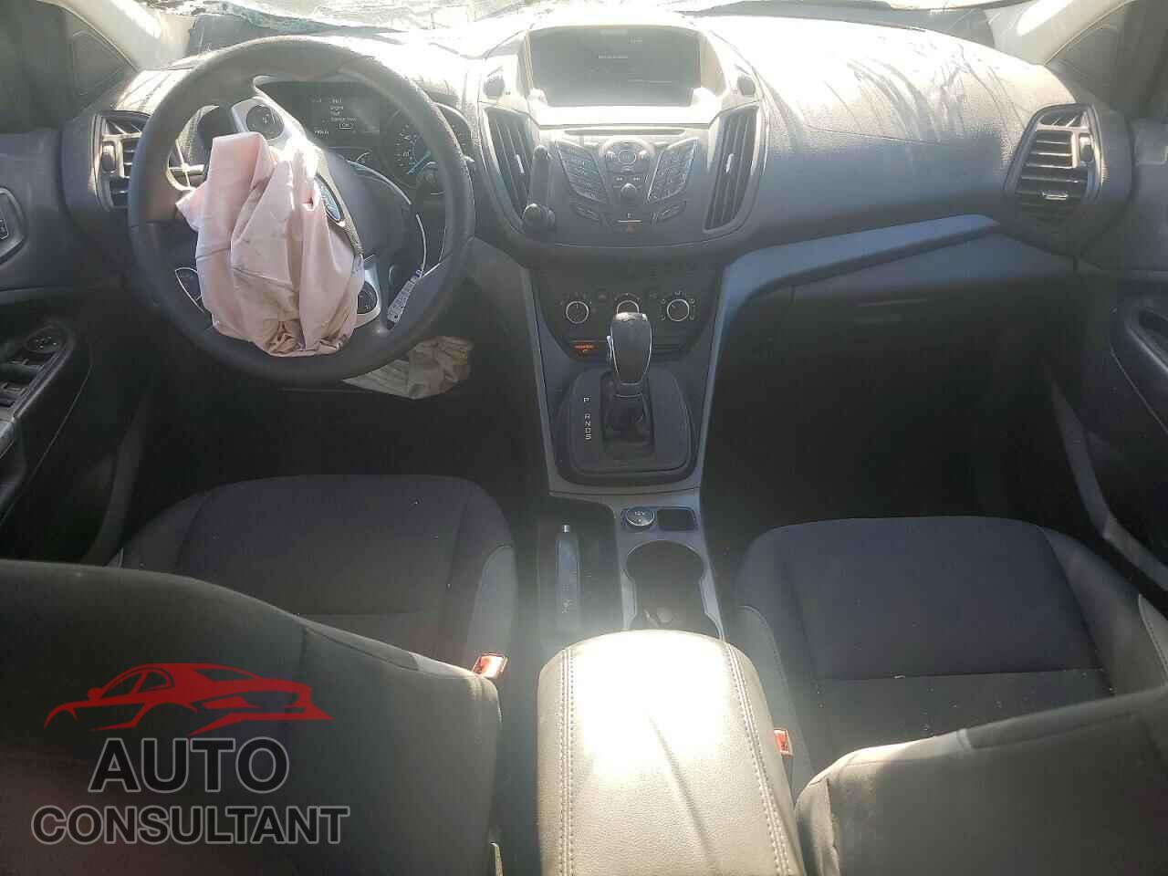 FORD ESCAPE 2016 - 1FMCU0F70GUA97933