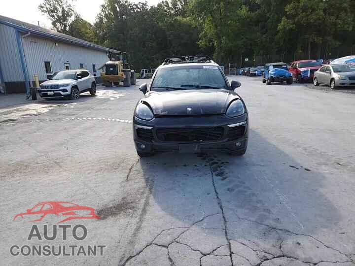PORSCHE CAYENNE 2015 - WP1AB2A21FLA60644