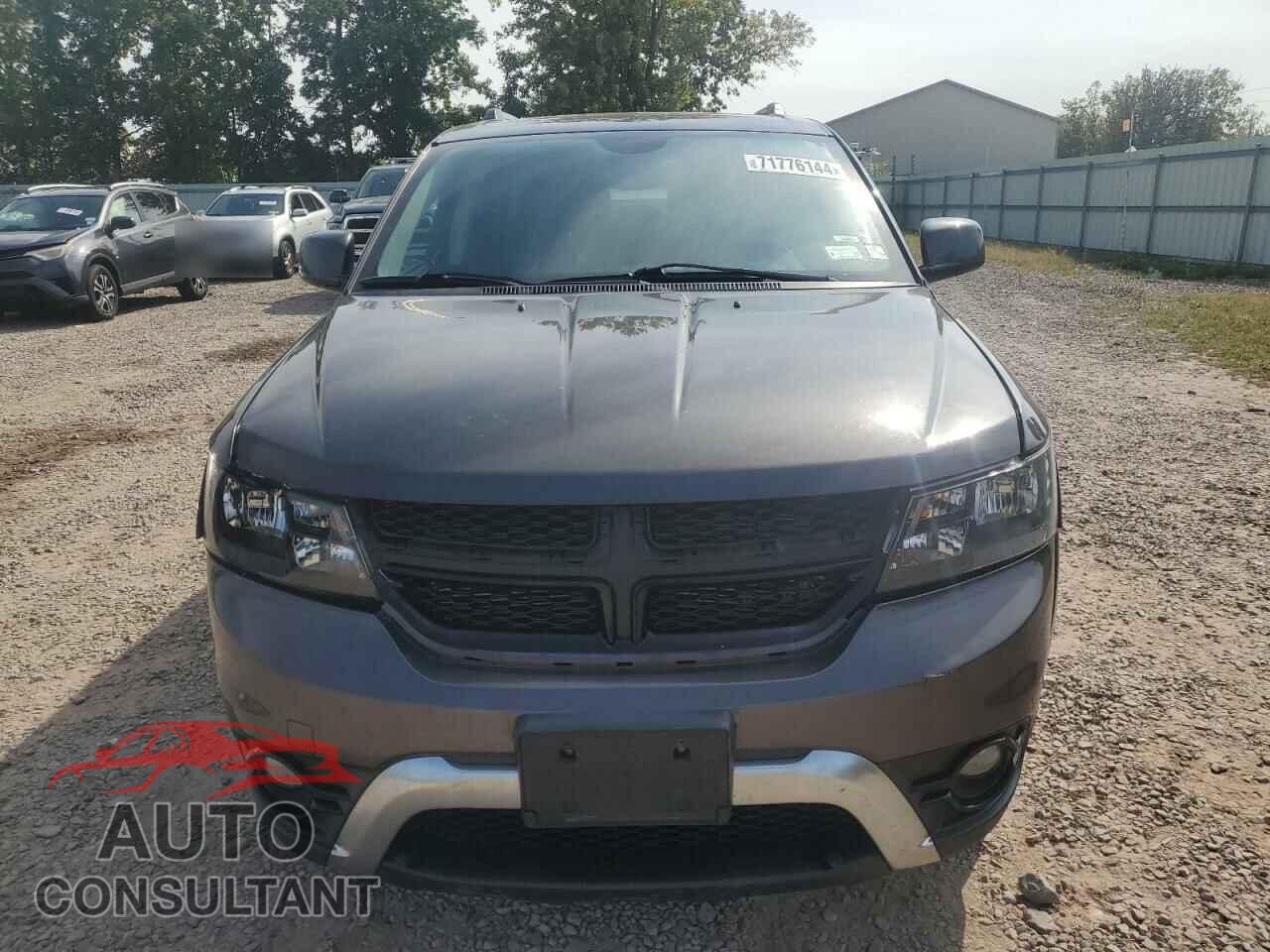 DODGE JOURNEY 2017 - 3C4PDCGG2HT550693