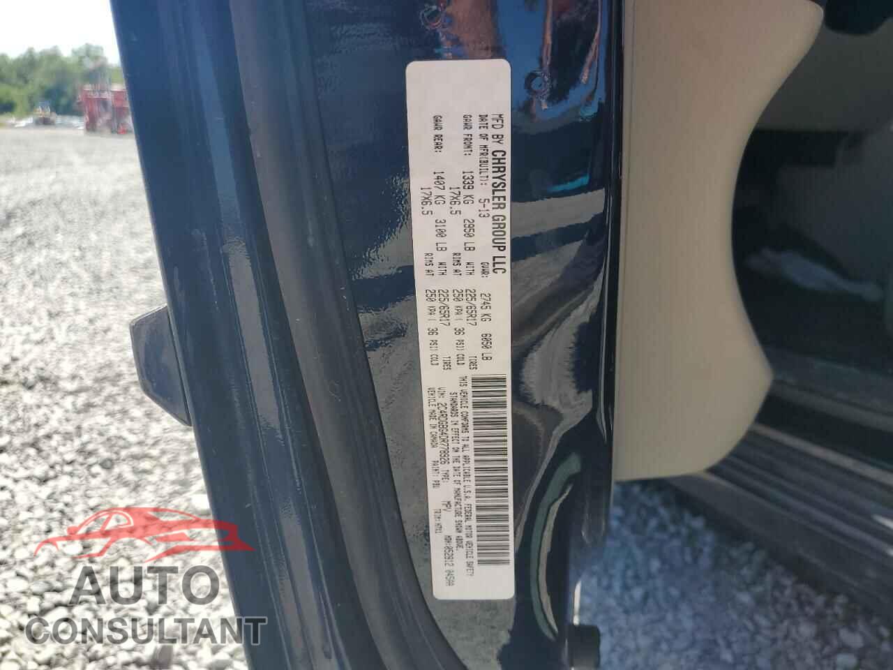 DODGE CARAVAN 2013 - 2C4RDGBG4DR778926