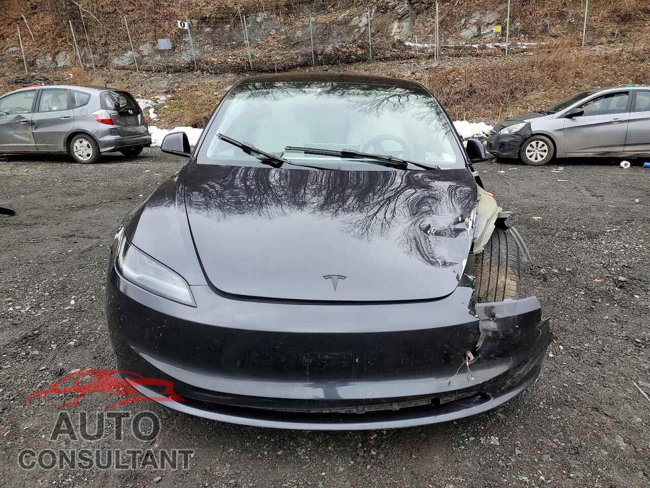 TESLA MODEL 3 2024 - 5YJ3E1EB8RF822025
