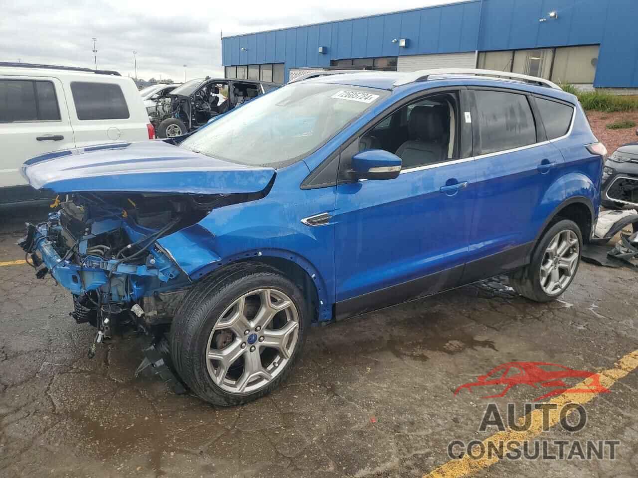 FORD ESCAPE 2017 - 1FMCU9J9XHUA01336