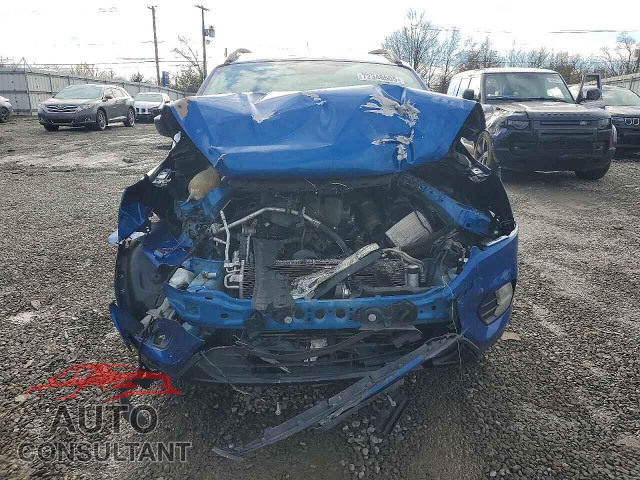 FORD ESCAPE 2017 - 1FMCU9G99HUA36599