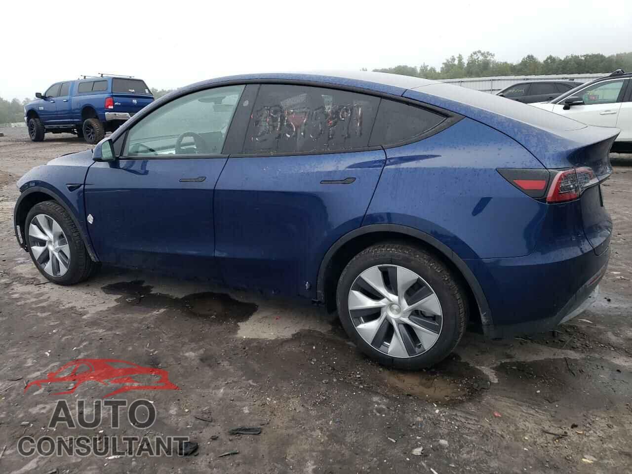 TESLA MODEL Y 2024 - 7SAYGDEE3RA222170