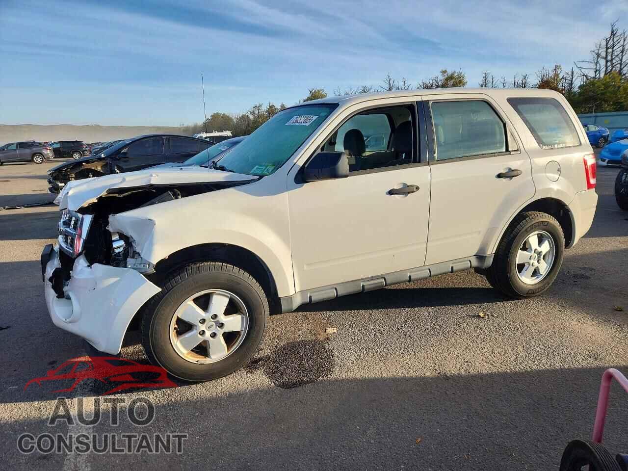 FORD ESCAPE 2011 - 1FMCU9C71BKB77173