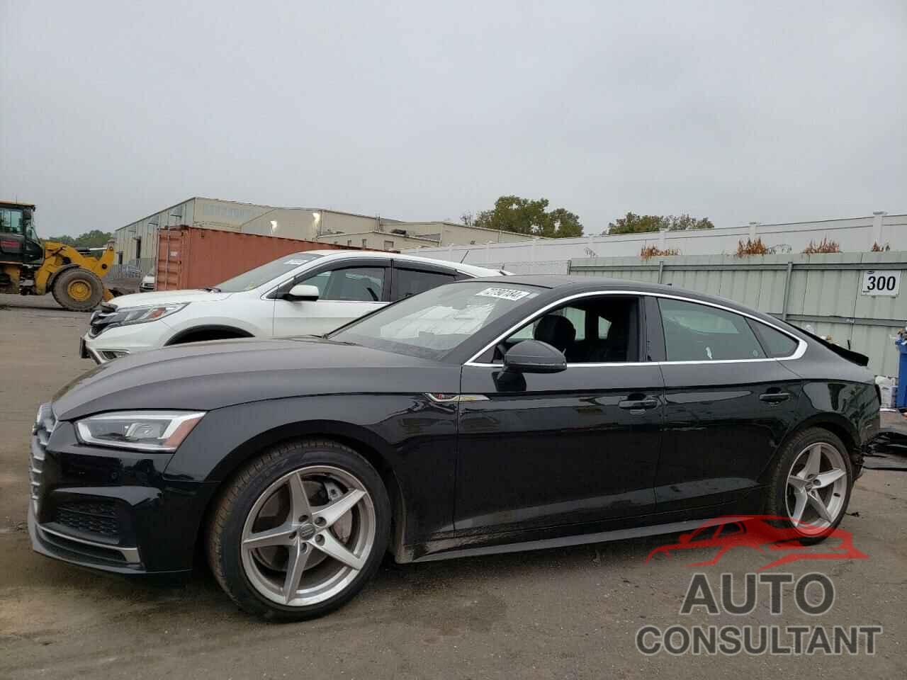 AUDI A5 2019 - WAUENCF52KA015914