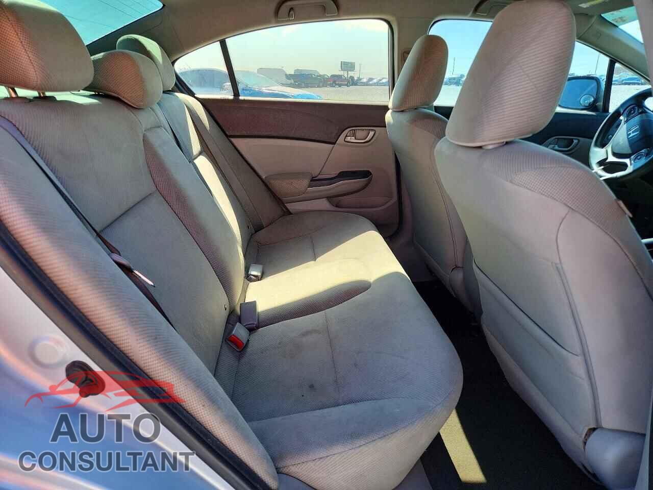 HONDA CIVIC 2012 - 2HGFB2F57CH577578