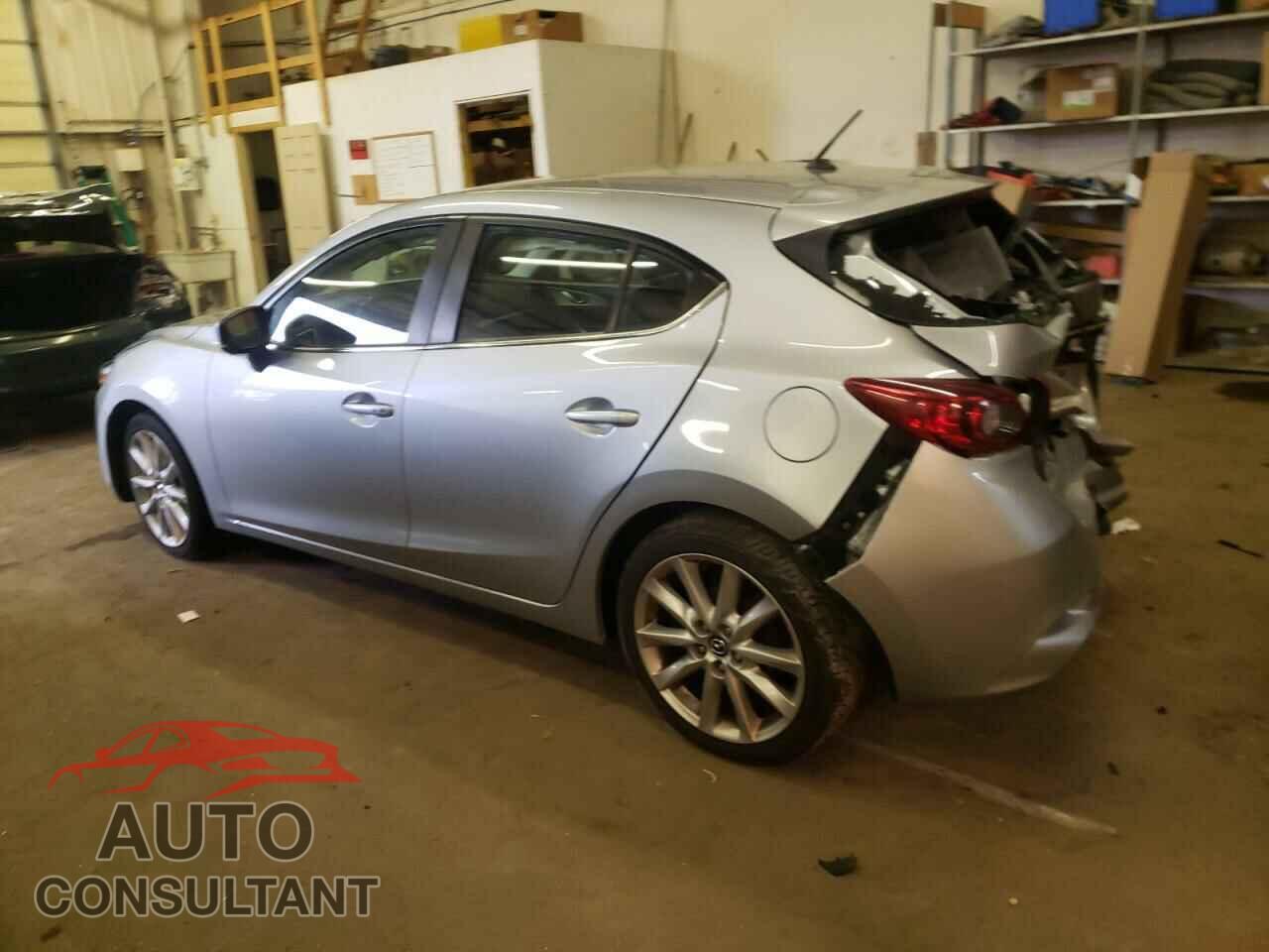 MAZDA 3 2017 - 3MZBN1L76HM140357