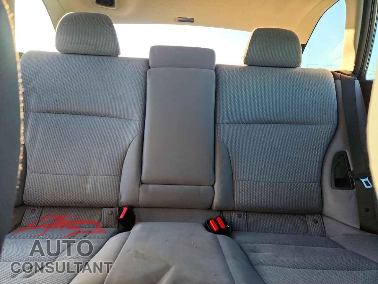 SUBARU OUTBACK 2018 - 4S4BSAAC4J3232193
